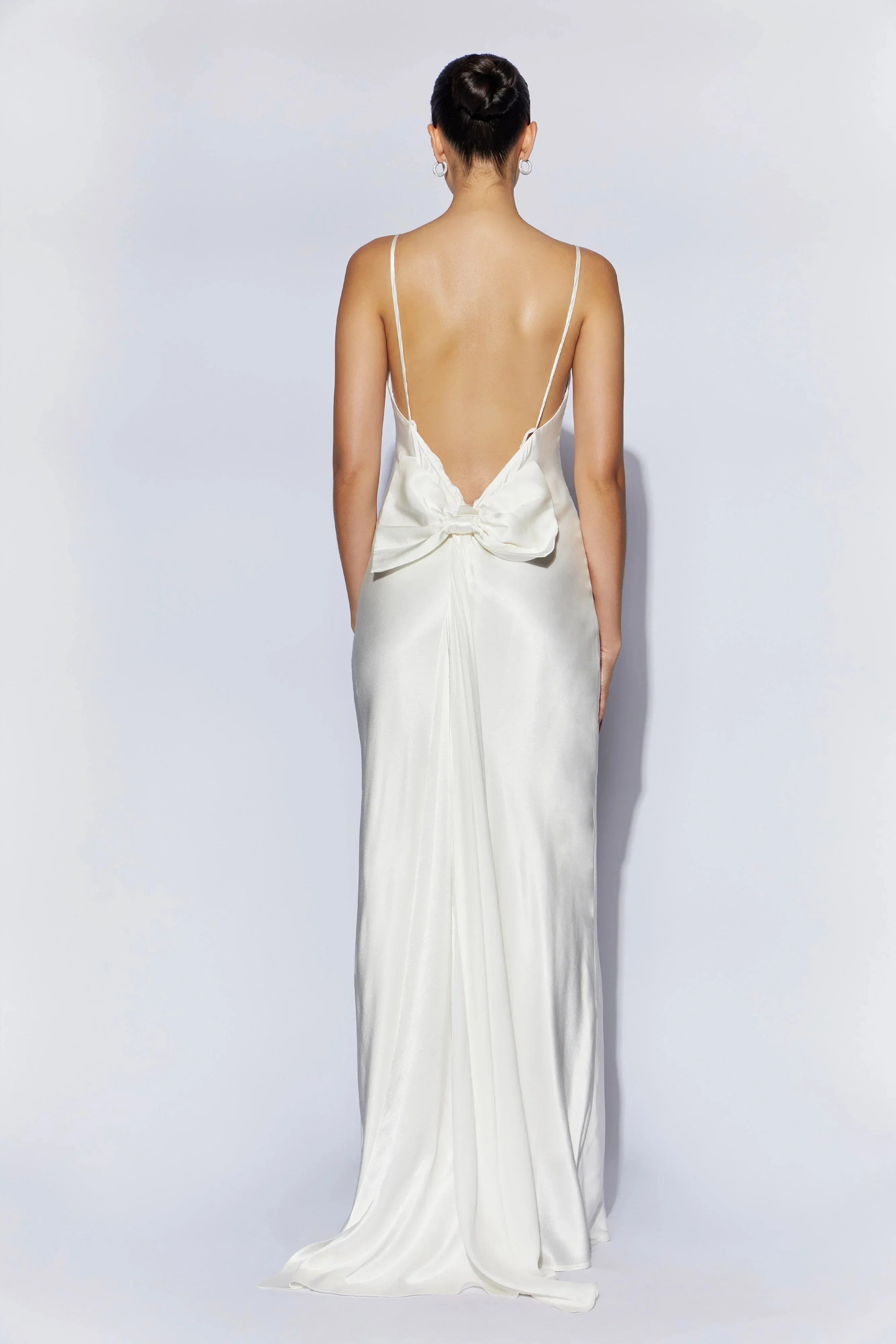 Low Back Maxi Dress With Bow Train Affordable Beach Wedding Dresses No Slit Floor Length Dresses For Wedding