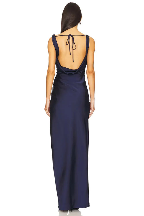 Robe de bal longue sans manches à col bénitier et dos noué, avec fente haute
