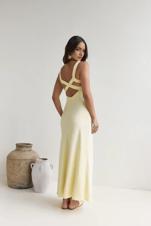 Robe de bal longue de luxe sans manches avec décolleté plongeant et dos croisé