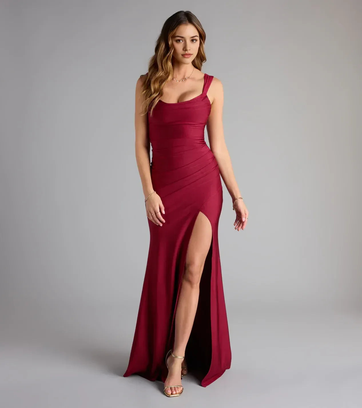 Luxurious Trumpet Cowl Neck Sleeveless Open Back Floor Length Prom Dress