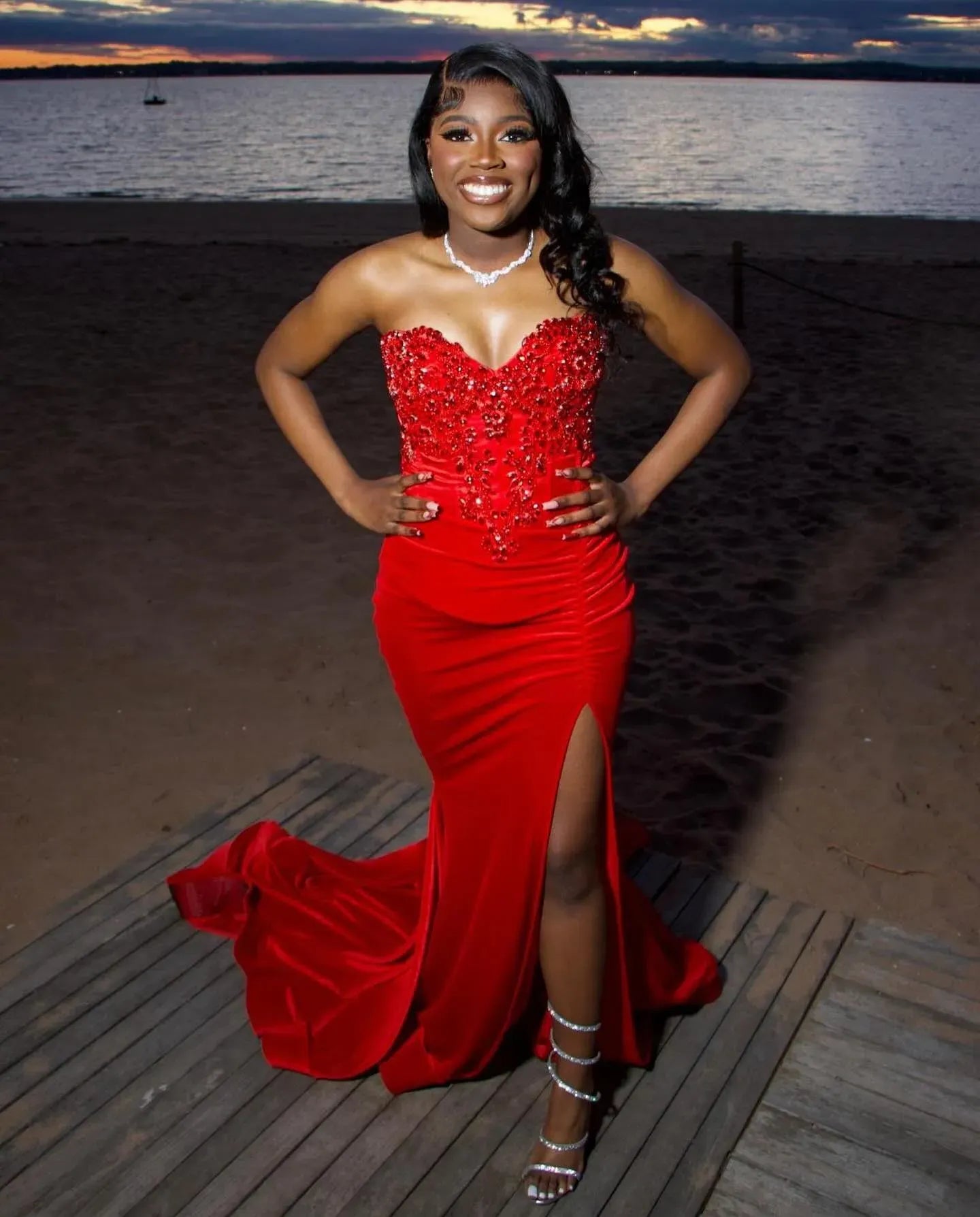 Luxurious V-neck Sleeveless Mermaid Slit Long Prom Dress