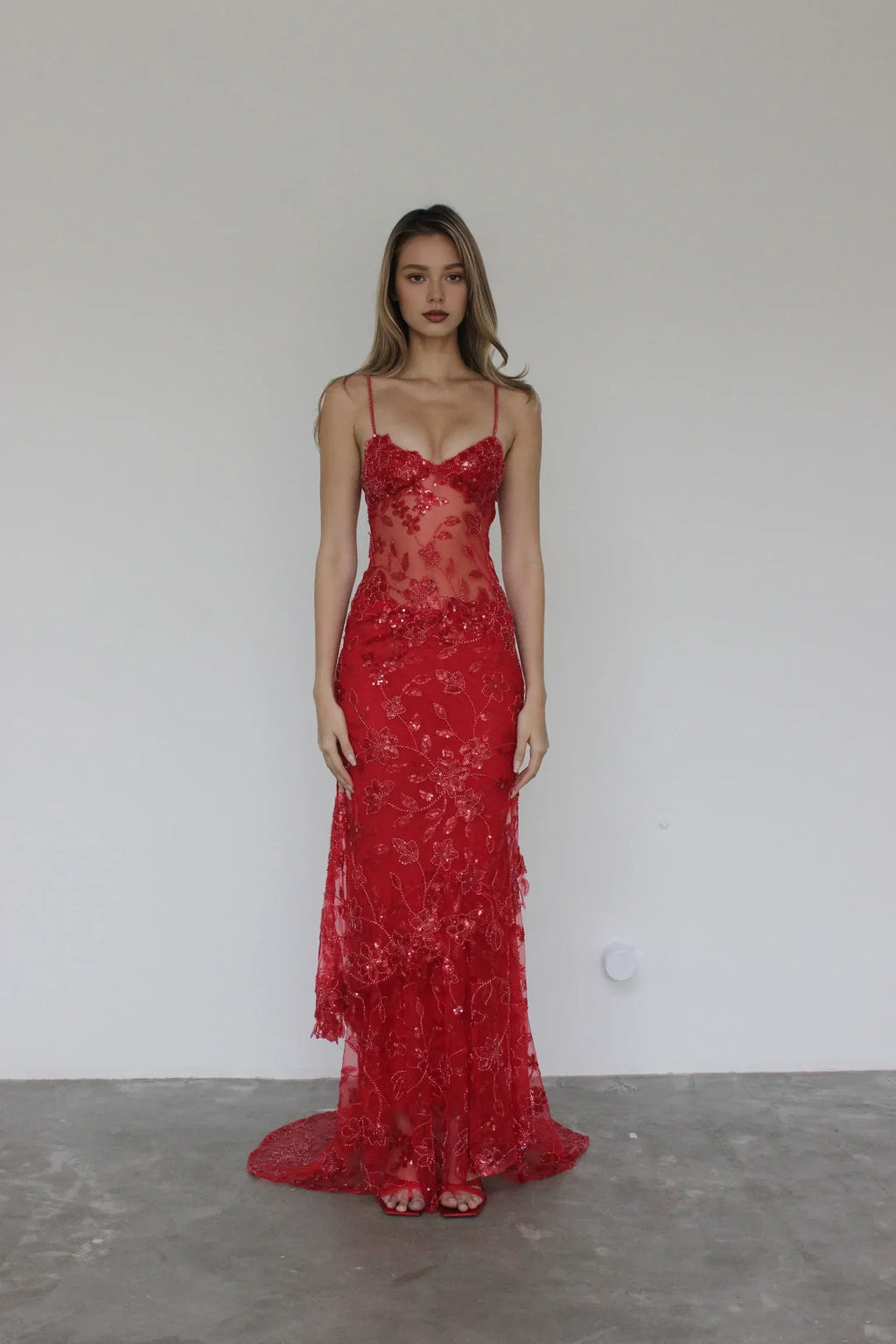 Luxury Sheath/Column Spaghetti Straps Sleeveless Backless Sweep/Brush Train Prom Dress