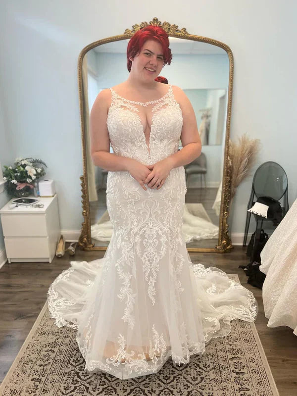 Mermaid Wedding Dress With Straps Scoop Applique For Brides Elegant Fit Flattering Silhouette