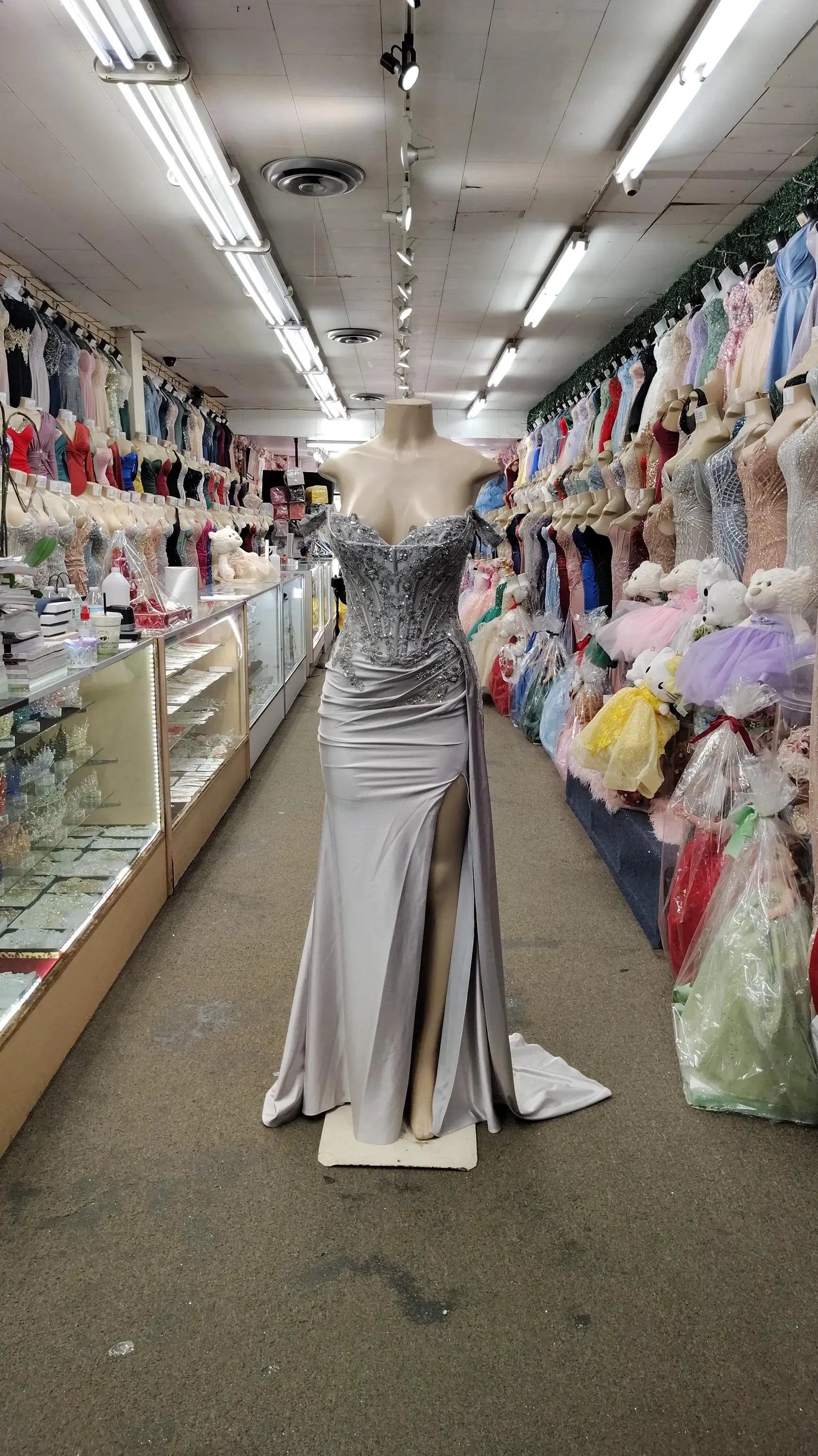 Mermaid Prom Dress With Beaded Corset Bodice Off Shoulder Satin Burgundy Gown For Prom Night