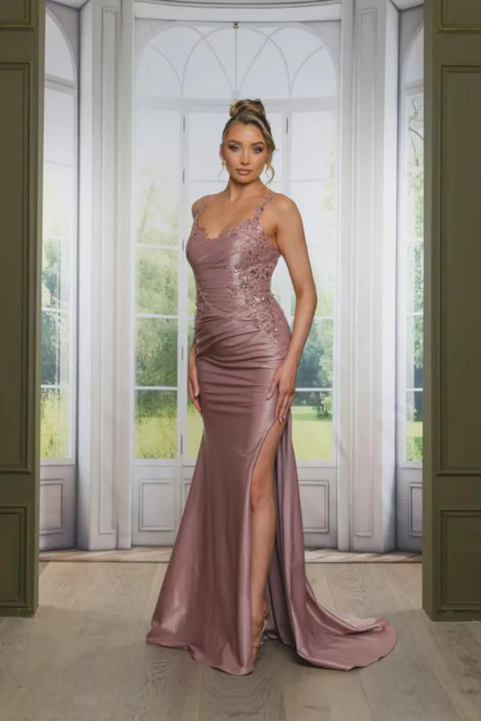 Mermaid Prom Dress Glamorous With Spaghetti Strap Lace Applique Dusty Rose Satin Floor Length Gown For Prom Night