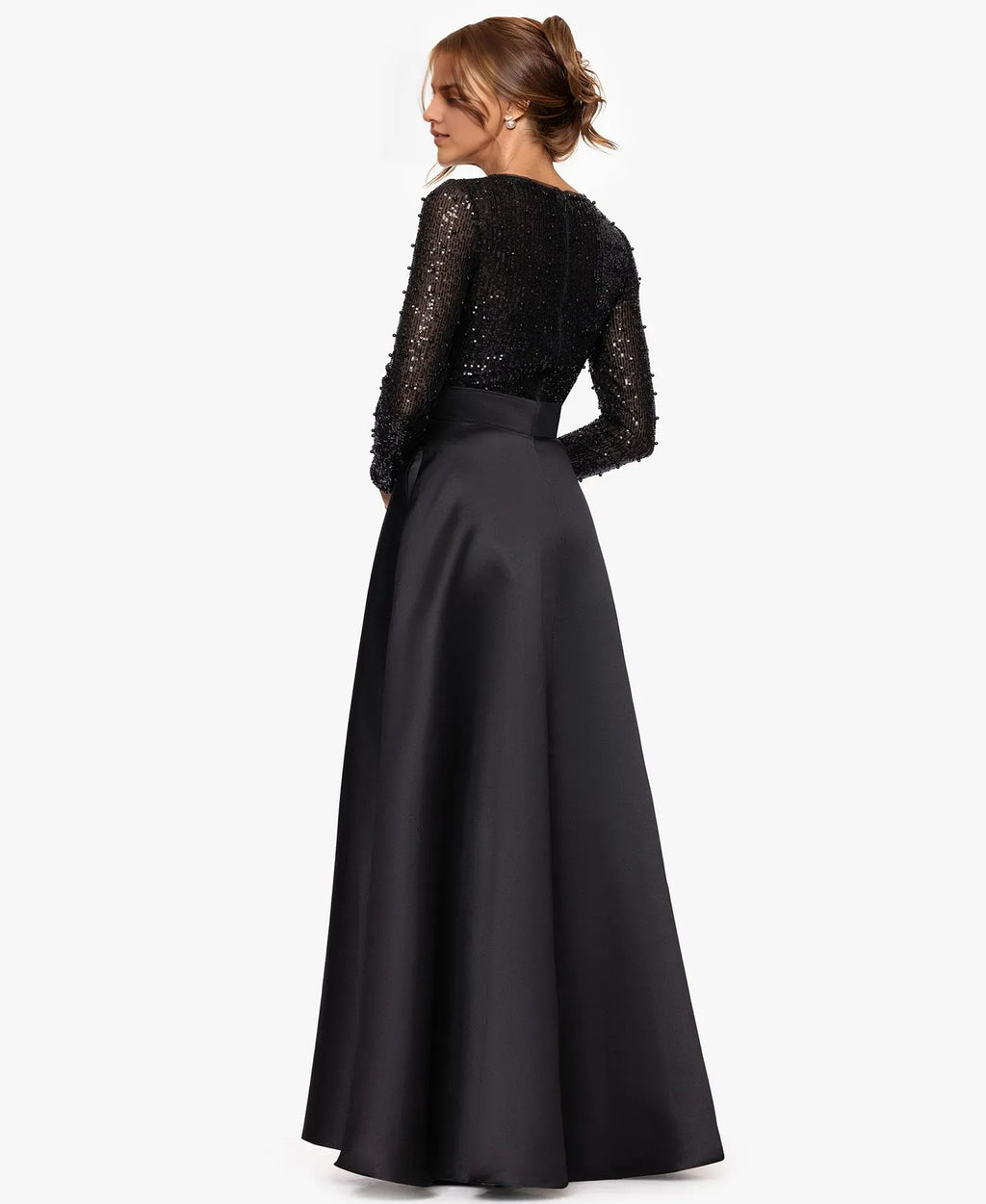 A-Line Halter Neck Long Sleeve Pleated Sequins Floor-Length Prom Dress