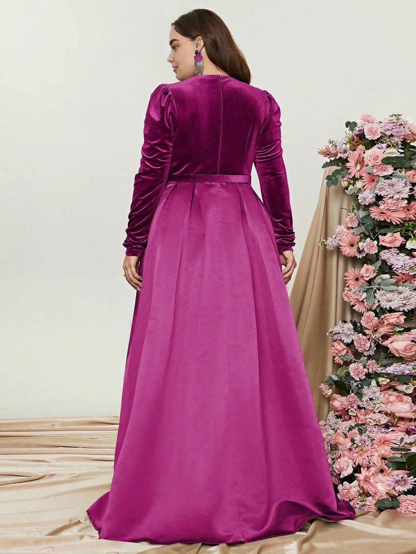 A-Line V Neck Long Sleeve Zipper Up Floor-Length Prom Dress