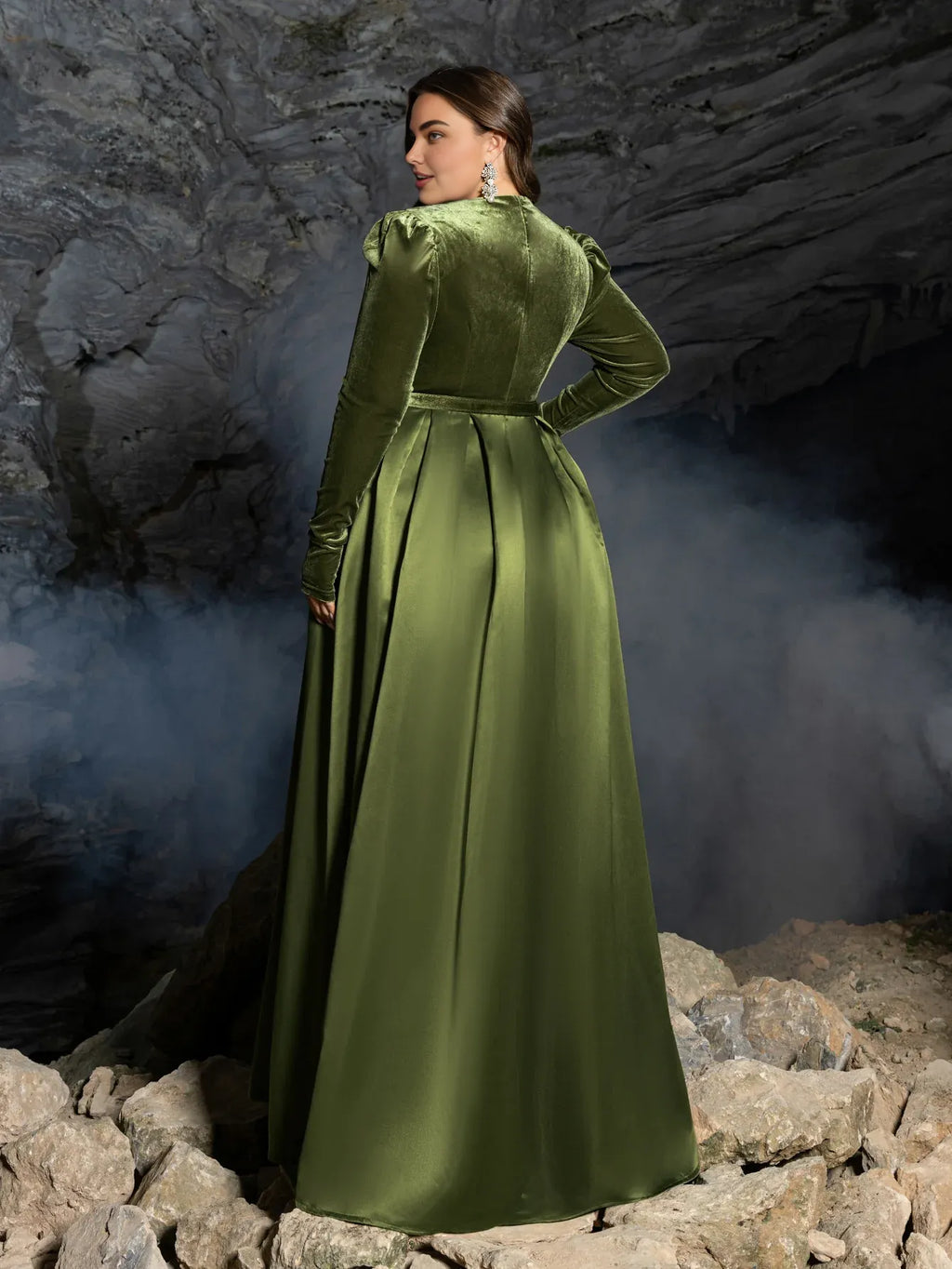 A-Line V Neck Long Sleeve Zipper Up Floor-Length Prom Dress