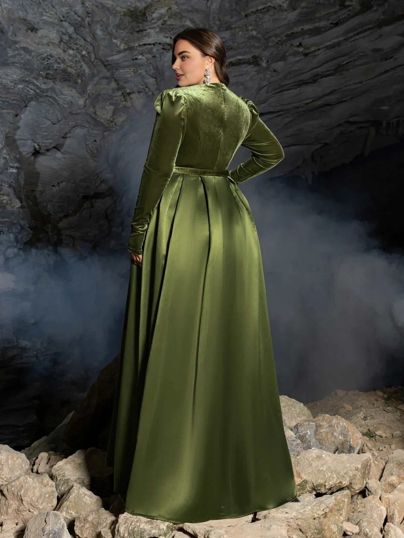 A-Line V Neck Long Sleeve Zipper Up Floor-Length Prom Dress