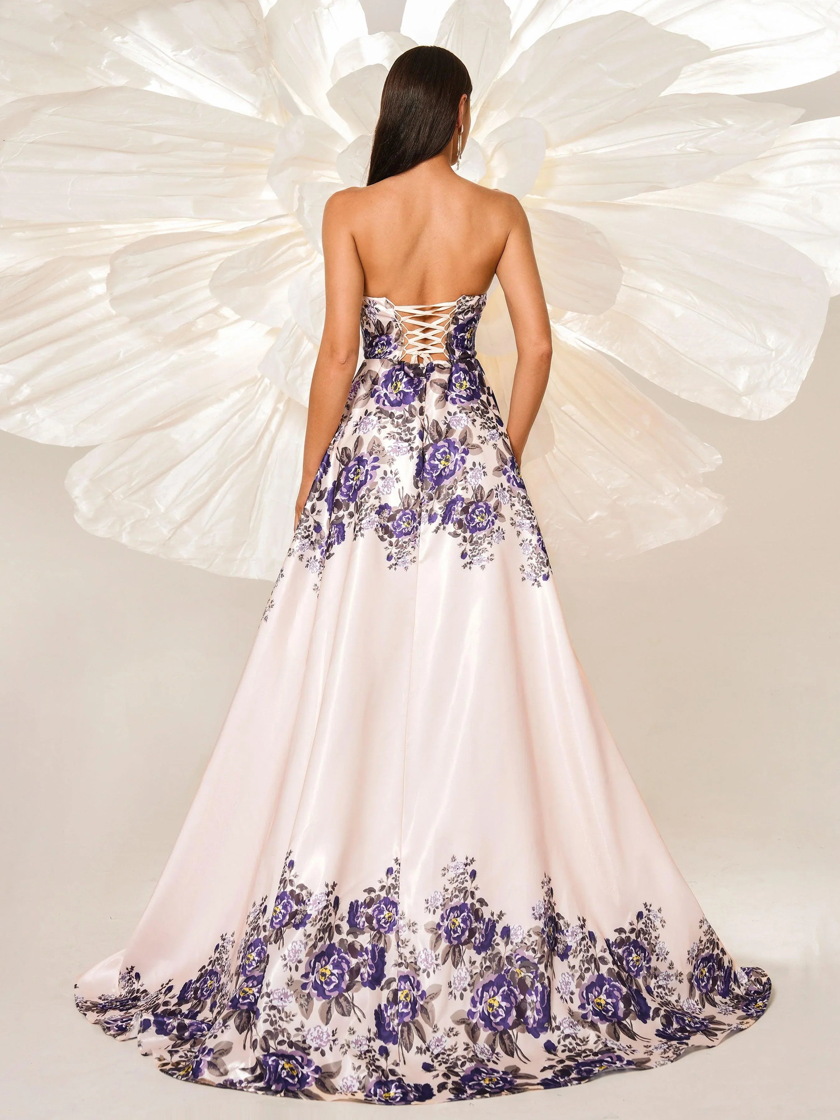 A-line Sweetheart Neck Sleeveless Up Sweep/Brush Train Prom Dress