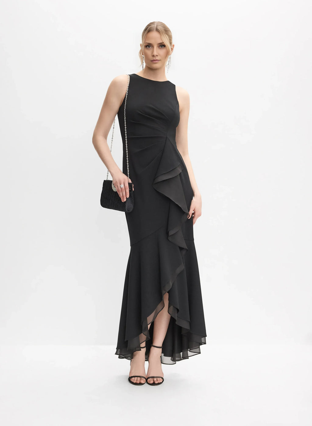 Fitted Boat-Neck Sleeveless Keyhole Back Floor-Length Prom Dress