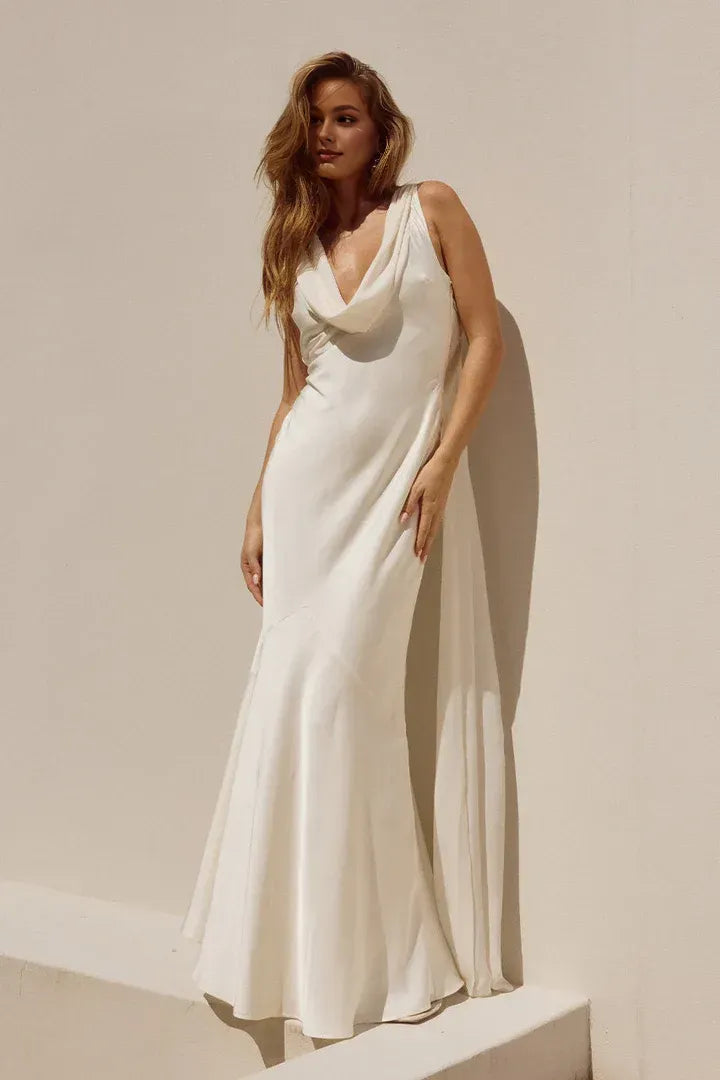 Fitted Cowl Neck Sleeveless Backless Floor-Length Prom Dress