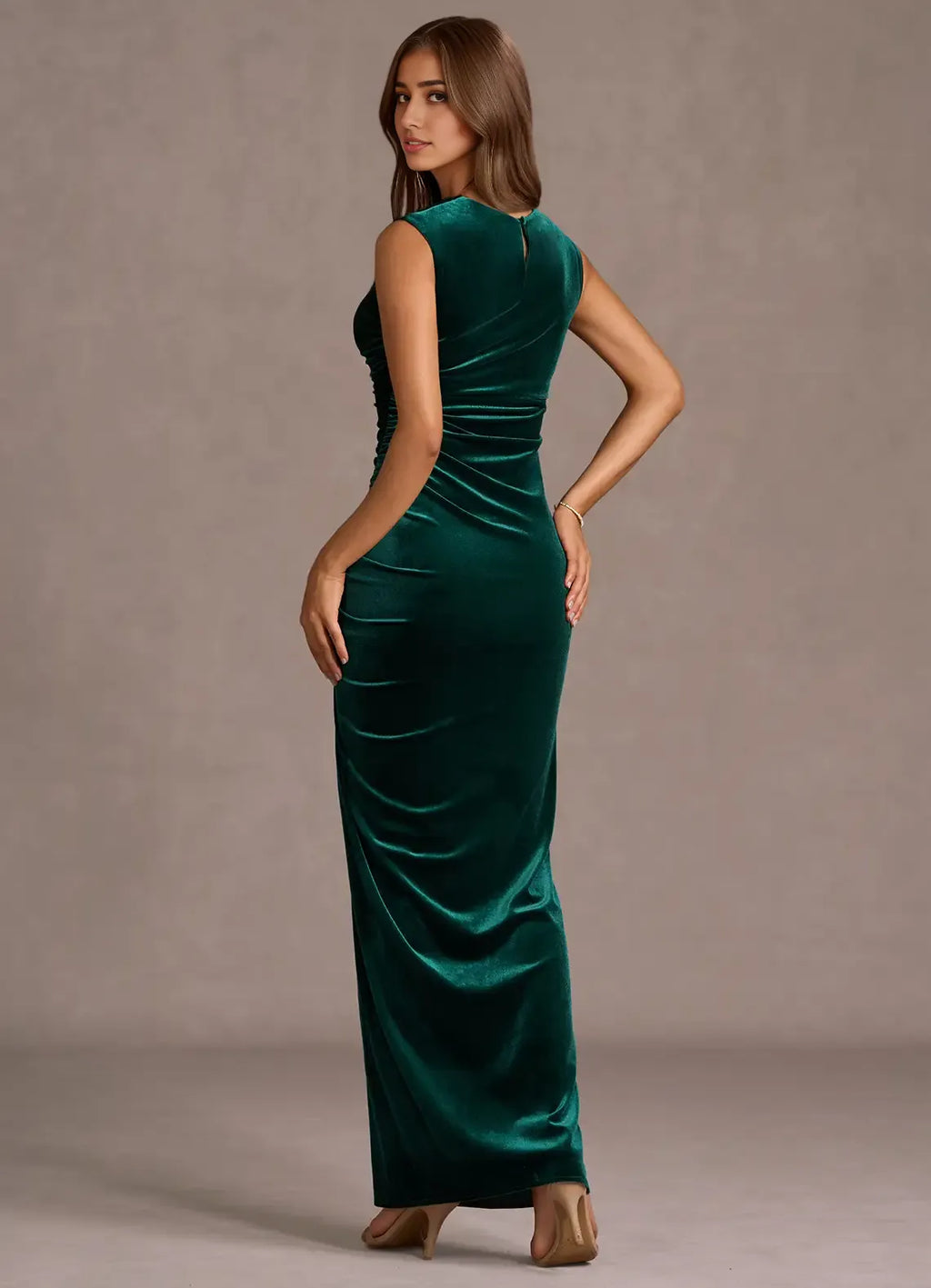 Sheath Cowl Neck Sleeveless Keyhole Back Floor-Length Evening Dress