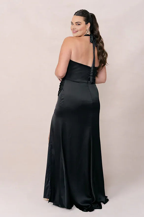 Sheath Halter Neck Sleeveless Floor-Length Plus Size Prom Dress