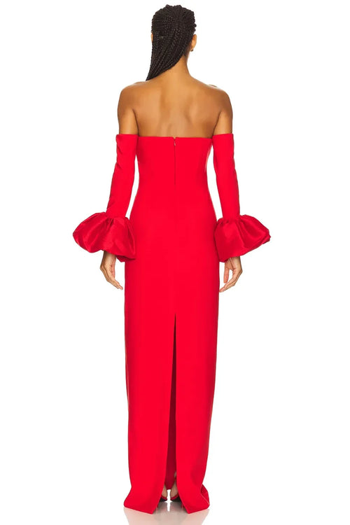 Robe de soirée fourreau somptueuse avec manches cloches, épaules dénudées et fermeture éclair au dos, longueur ras du sol