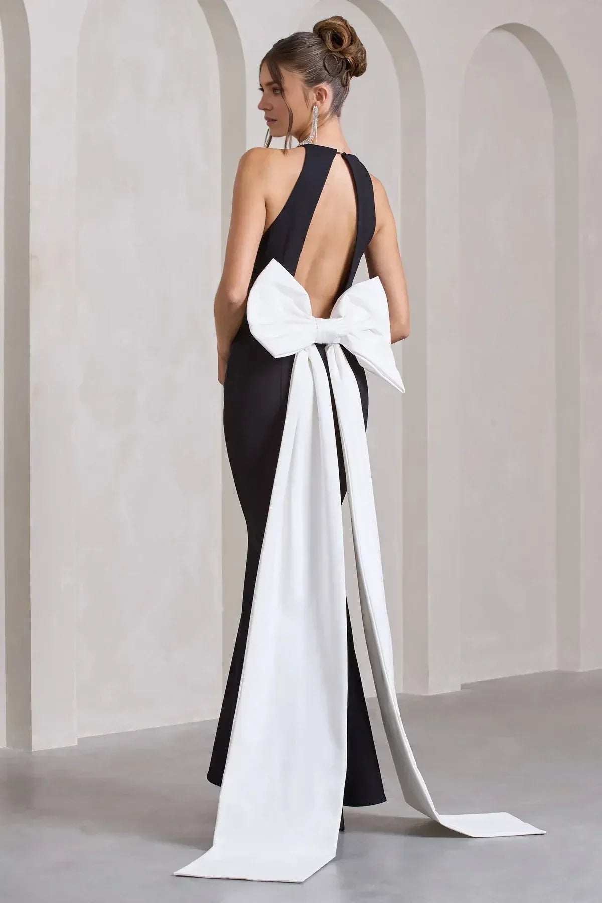 Playful Mermaid Halter Neck Sleeveless Bow Back Floor Length Evening Dress