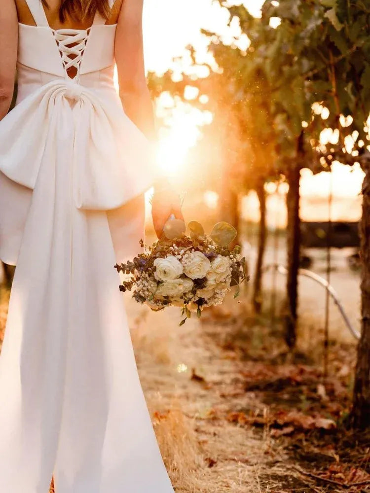 Pretty A-Line Square Neck Sleeveless Bow Back Short-Mini Wedding Dress