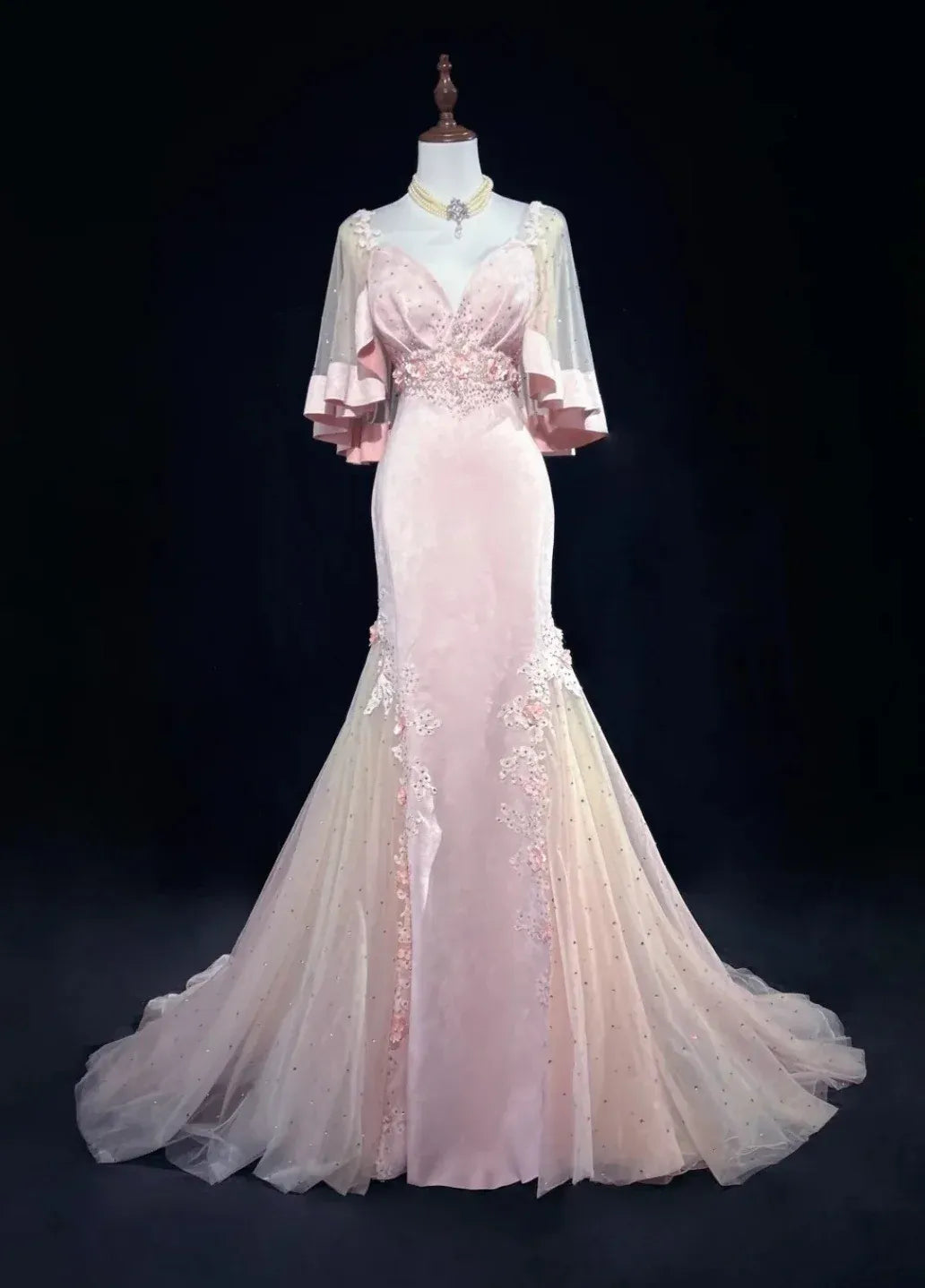 Mermaid Prom Dress With Beaded Tulle Sleeves And Velvet Applique Bodice With Sweetheart Neckline For Prom Night