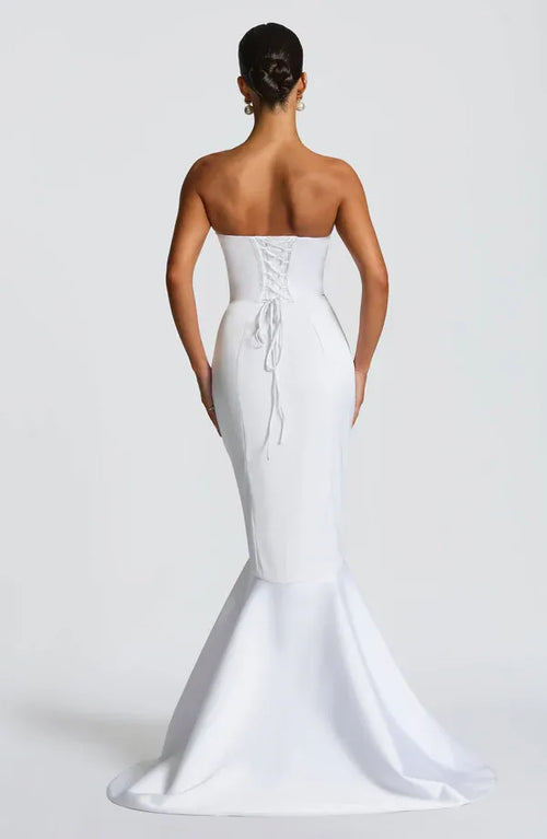 Robe de soirée sirène raffinée, bustier, sans manches, dos lacé, traîne, longueur ras du sol pour femme