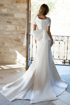 Refined Trumpet Square Neck Short Sleeve Bow Back Floor Length Wedding Dress