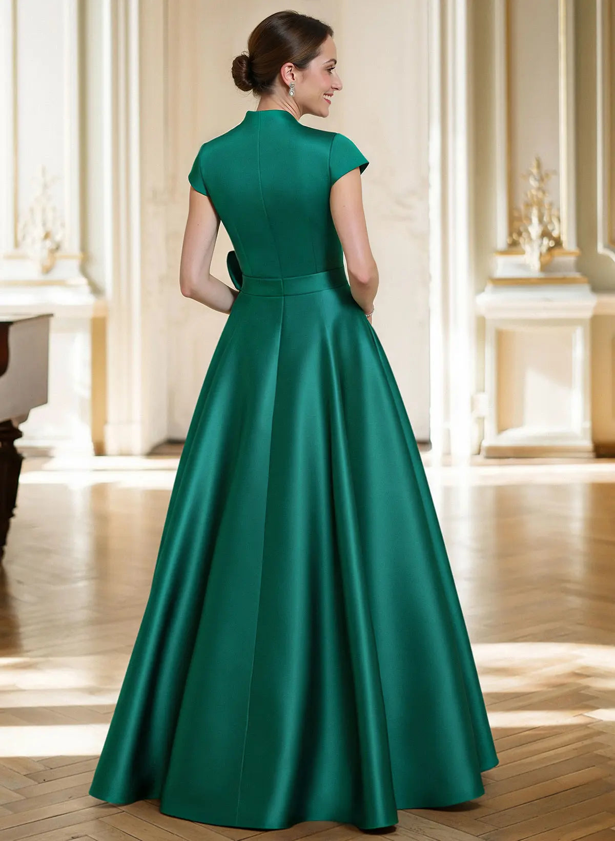 Green Regal A-Line V-Neck Cap Sleeve Emerald Evening Gown with Floral Detail Mother of the Bride Dress
