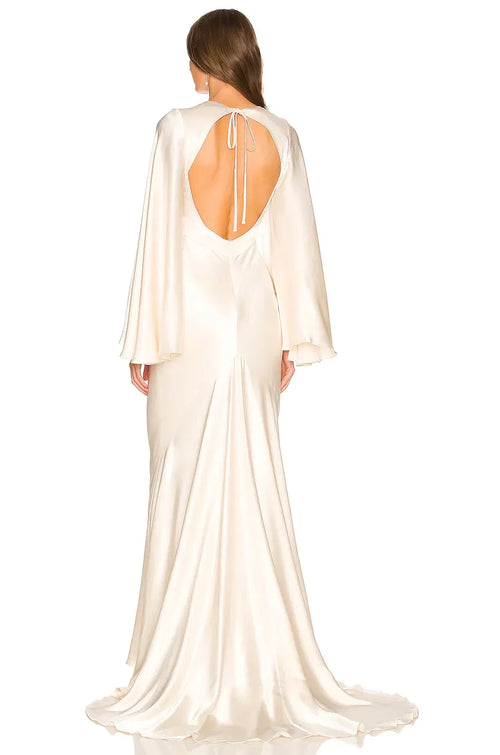 Robe de soirée longue, coupe droite, décolleté plongeant en V, manches cloche, dos ajouré