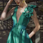 Retro A-line V-neck Sleeveless Floral-embellished Emerald Green Midi Prom Dress With Pocket Ready to Ship