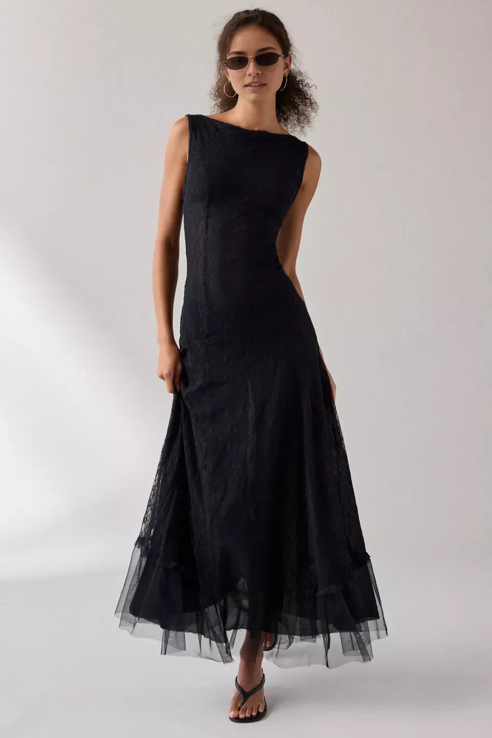 Romantic A-Line Boat Neck Sleeveless V Back Tulle Trim Floor Length For Sale Prom Dress