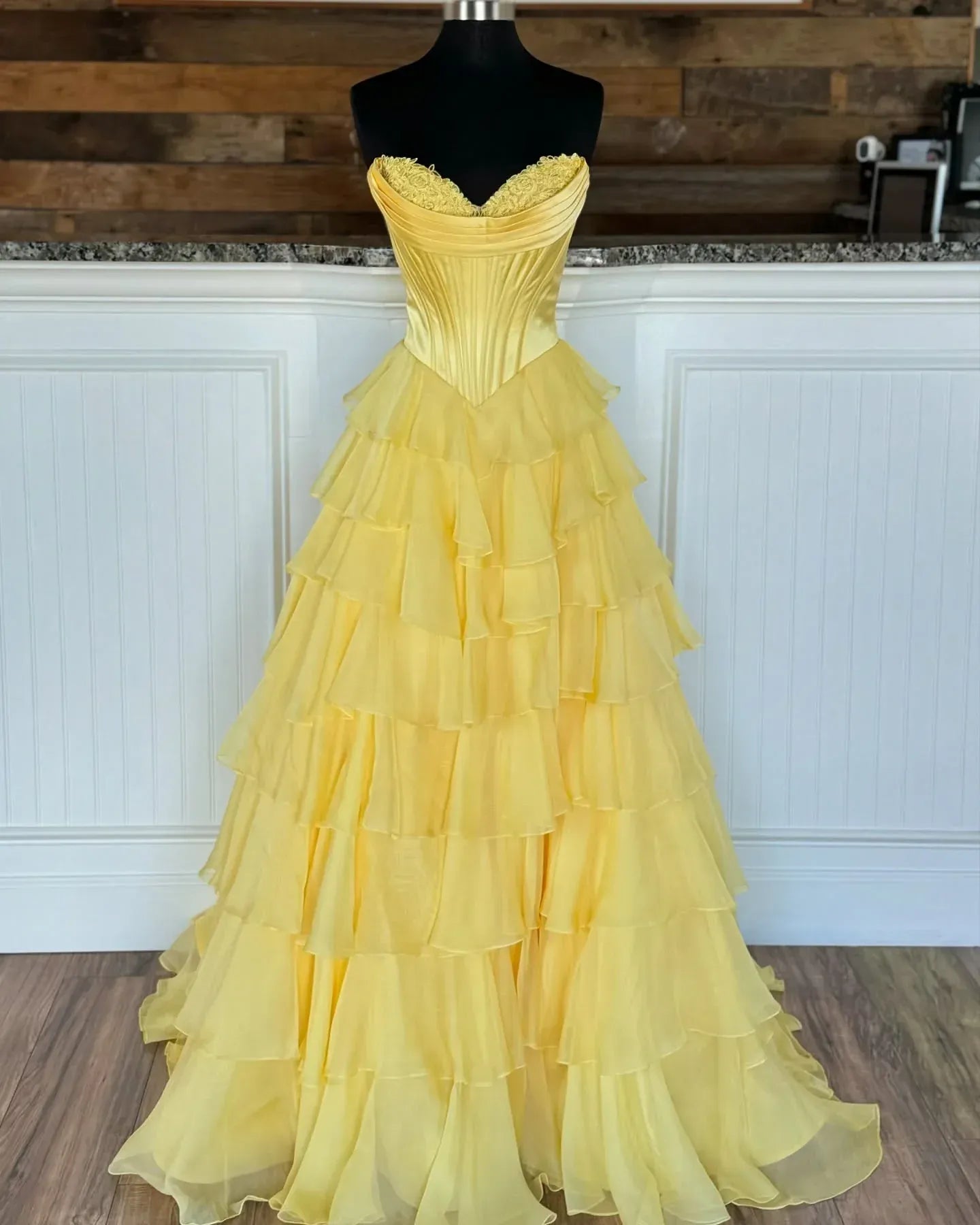 Romantic A-Line Strapless Sweetheart Corset Tiered Ruffle High Slit Floor-Length Evening Gown
