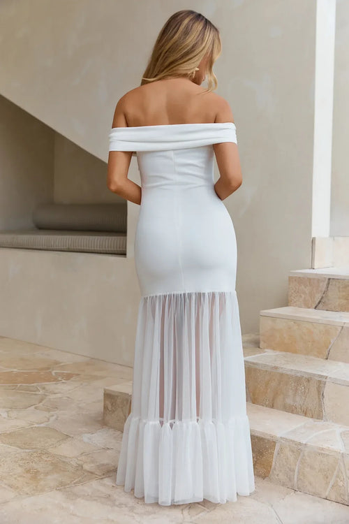 Robe de bal longue sirène romantique, épaules dénudées, sans manches, ourlet transparent