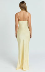 Romantic Mermaid Plunge Neck Sleeveless Lace Trimmed Floor Length Plus Size Evening Dress