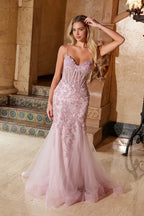 Romantic Mermaid Sweetheart Neck Spaghetti Strap Lace Up Back Train Length Evening Dress
