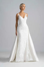 Romantic Trumpet Plunging V Neck Sleeveless Lace Back Floor Length Wedding Dress