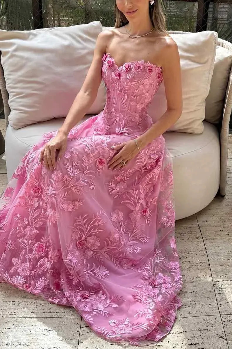 Romantic Aline Strapless Lace Appliques Prom Dress With Empire Waist Train For Prom Queens