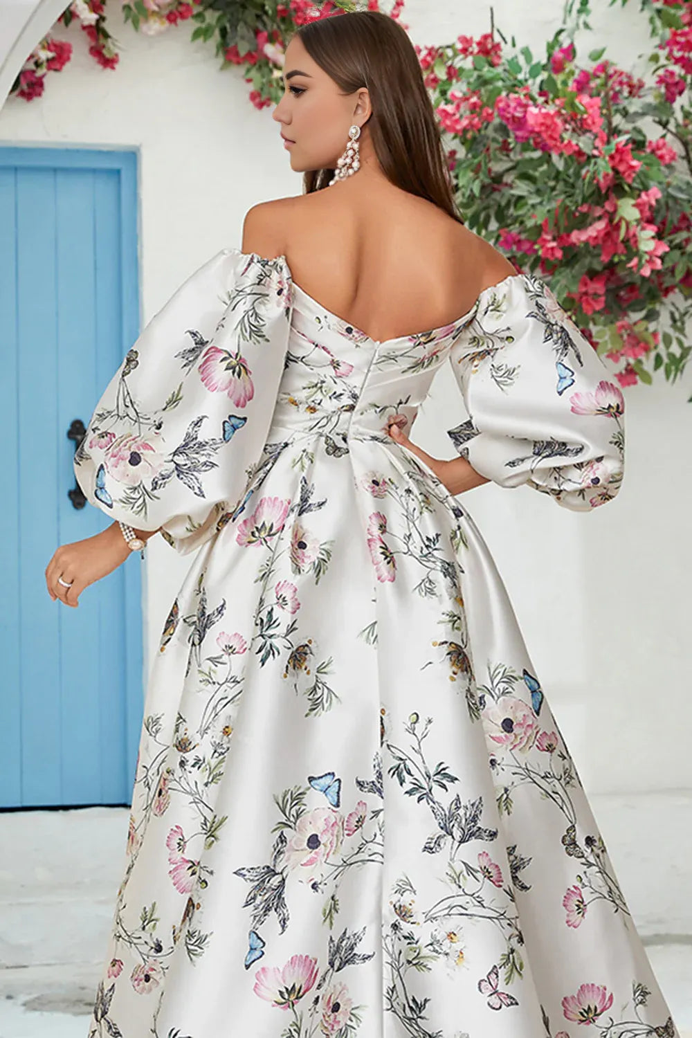 Romantic A-Line V Neck 1/2 Sleeve Zipper Up Chapel Train Wedding Dress