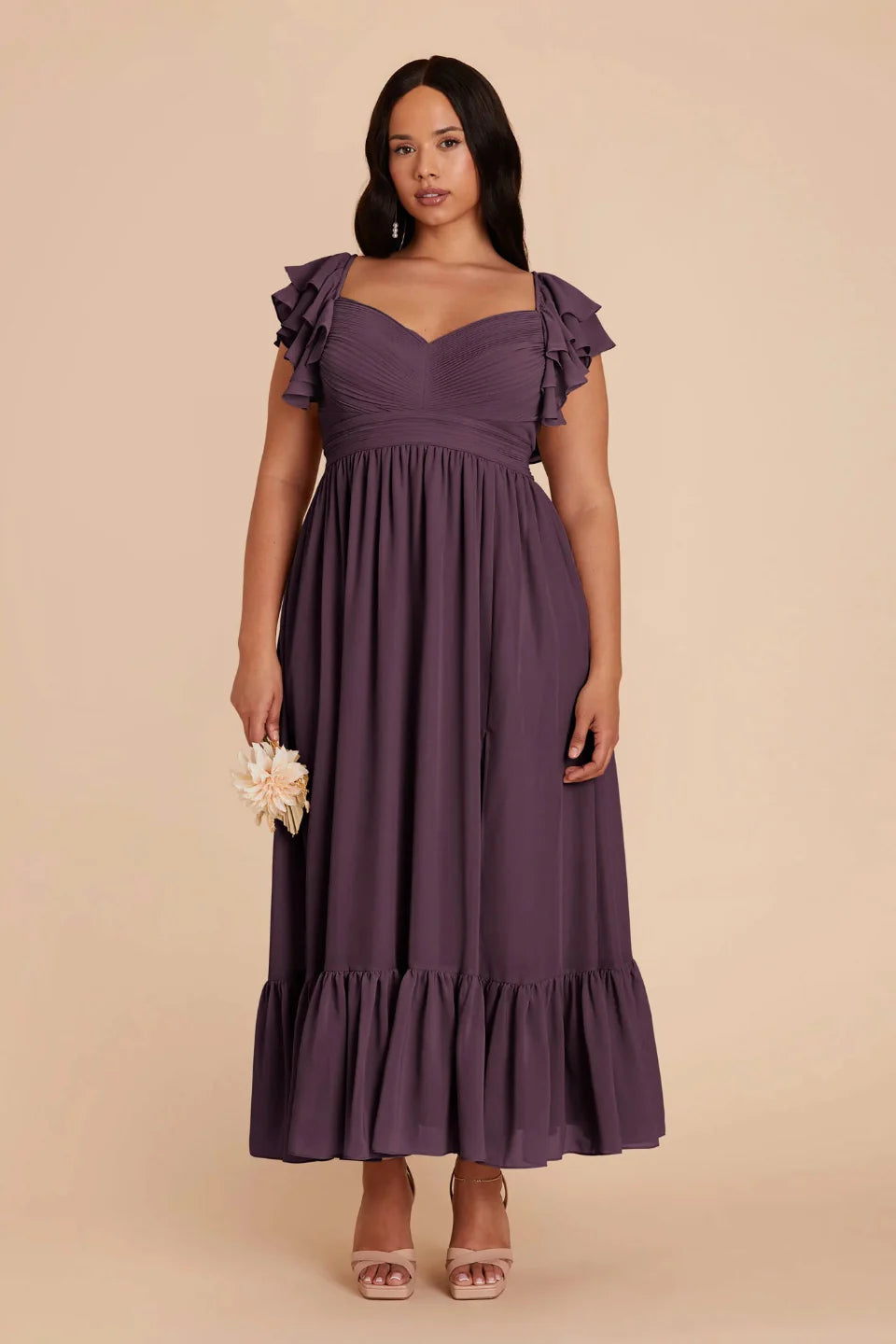 Romantic Ruffled Chiffon Bridesmaid Dress with Sweetheart Neckline and Tiered Midi Skirt