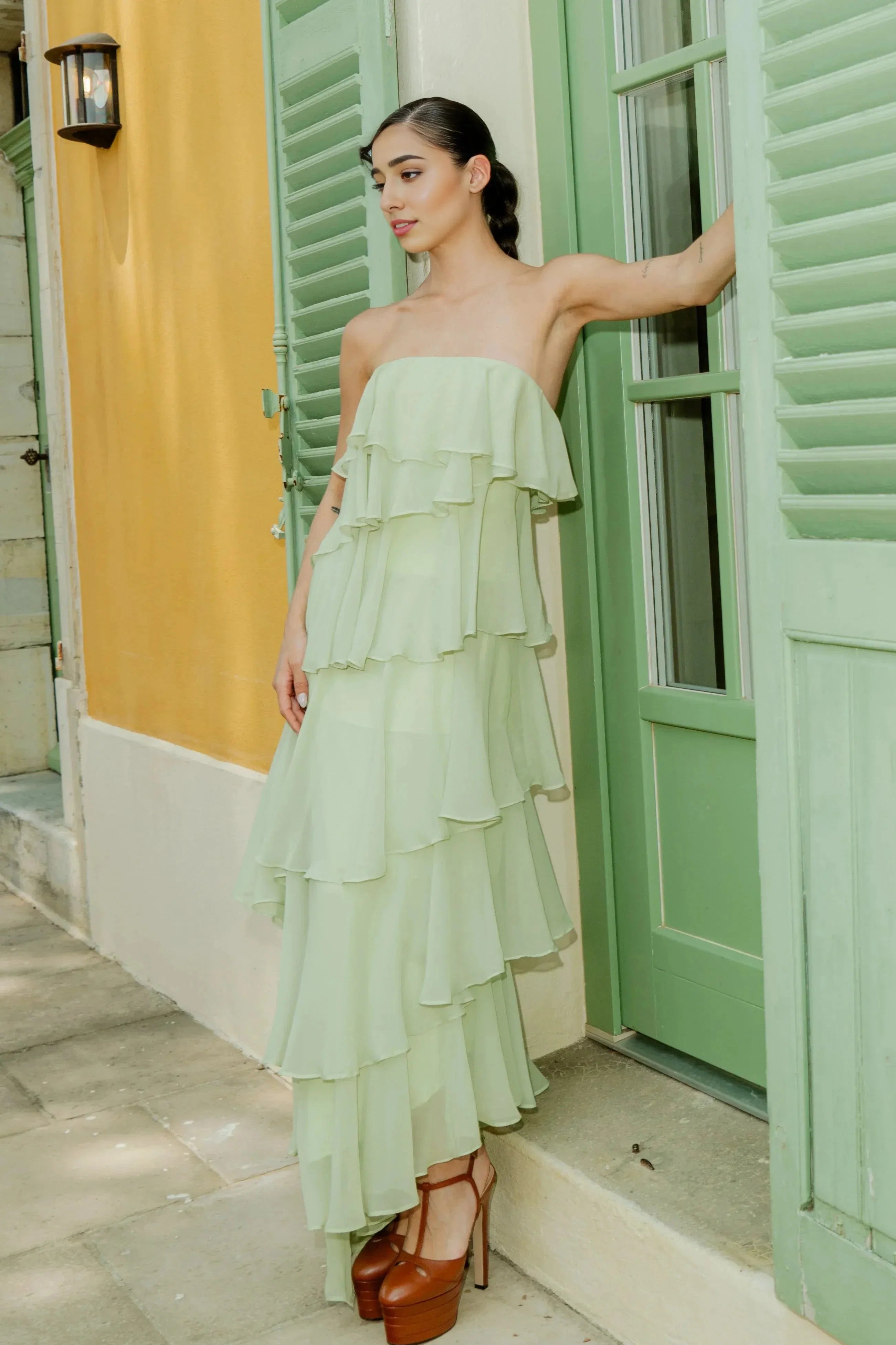 Ruffle Affordable Strapless Prom Dresses Trendy Floor Length Ball Gowns Tiered Strapless Prom Clothes