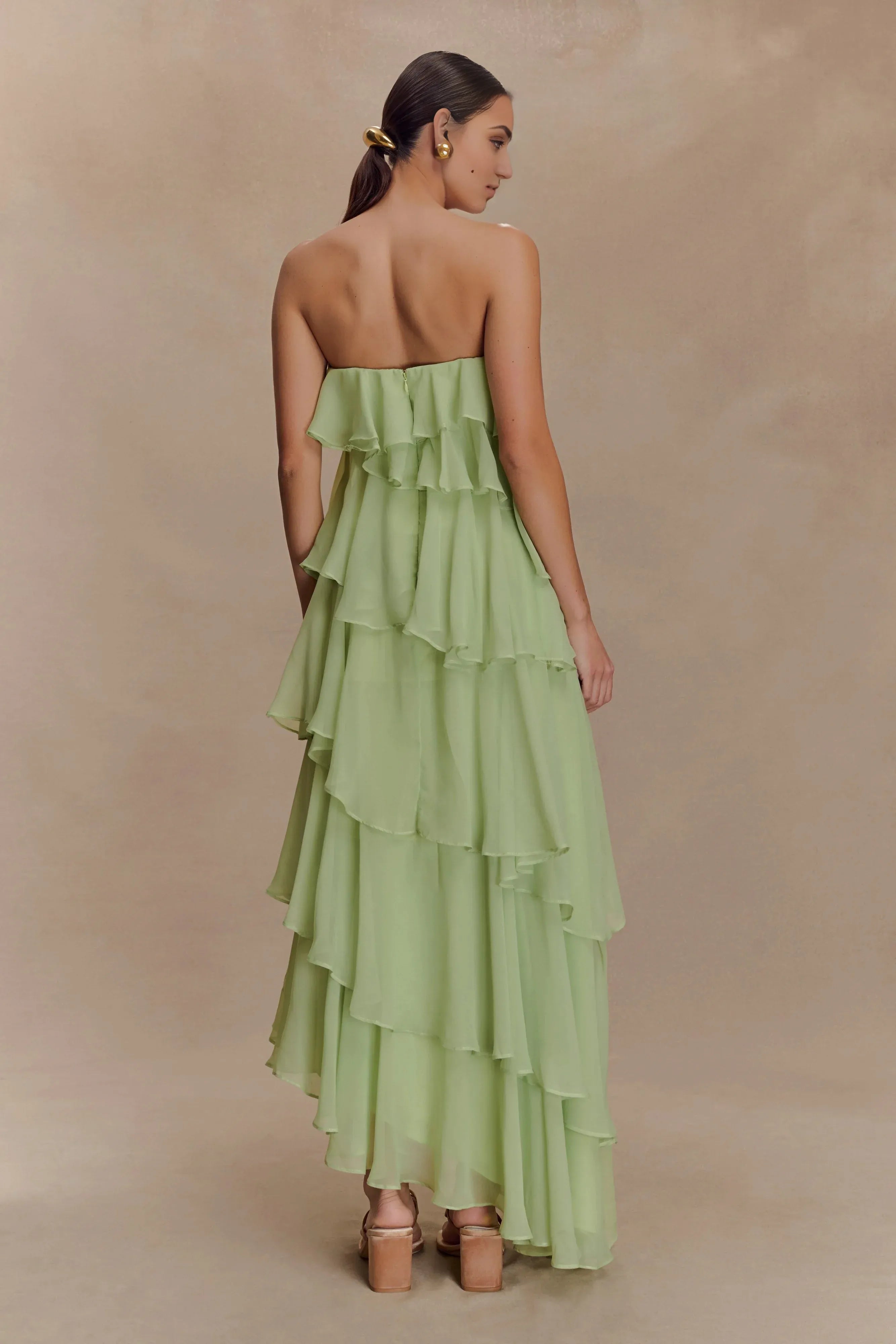 Ruffle Affordable Strapless Prom Dresses Trendy Floor Length Ball Gowns Tiered Strapless Prom Clothes