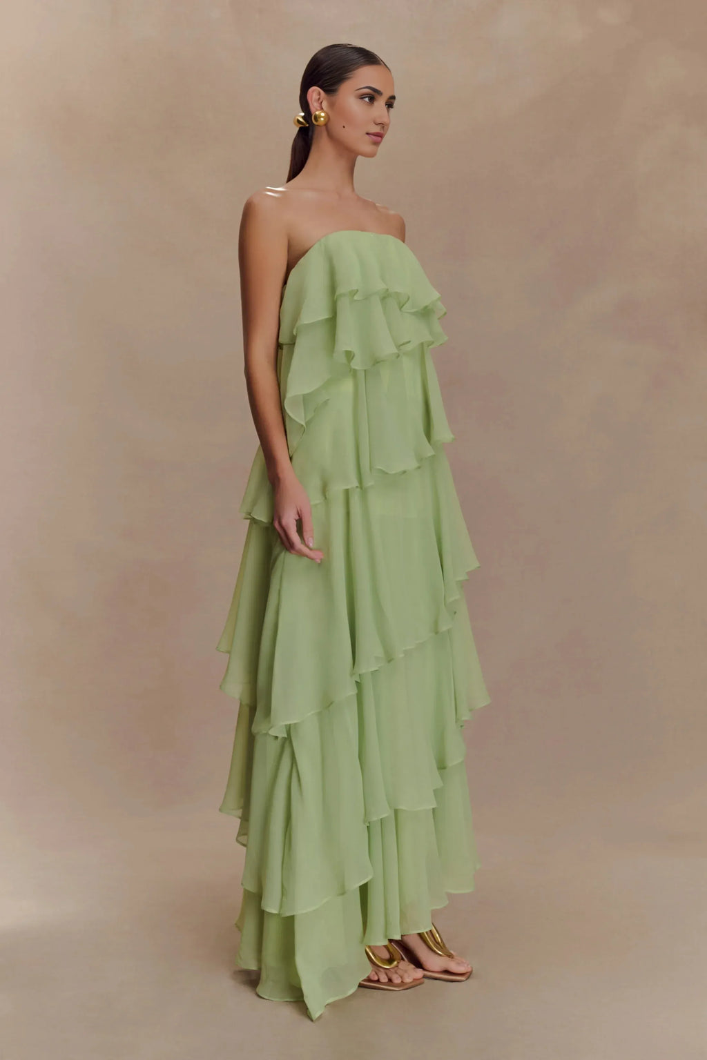 Ruffle Affordable Strapless Prom Dresses Trendy Floor Length Ball Gowns Tiered Strapless Prom Clothes