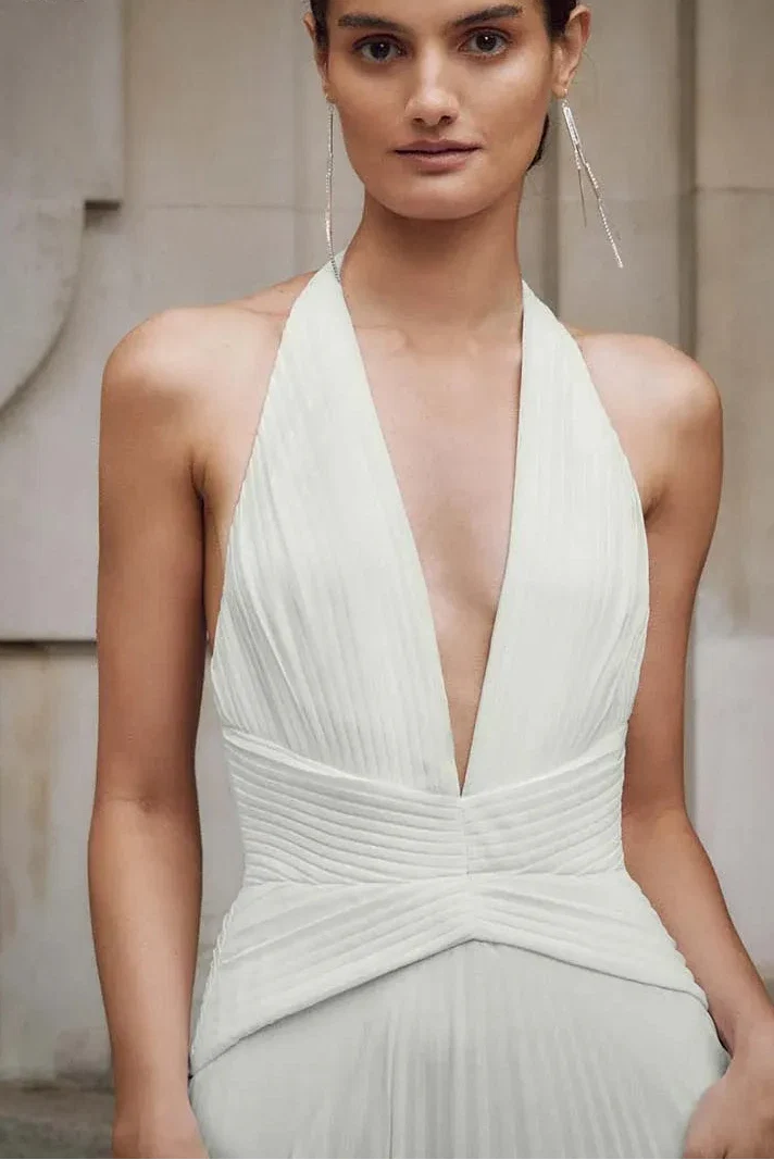 Sexy Halter V-Neck Sleeveless A-Line Pleated Long Wedding Dress