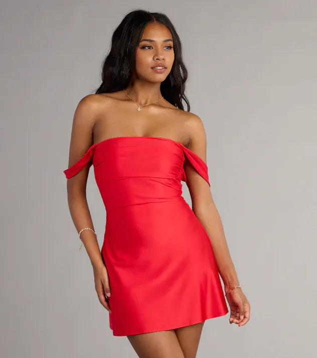 A-Line/Princess Off-The-Shoulder Sleeveless Backless Short-Mini Homecoming Dresses