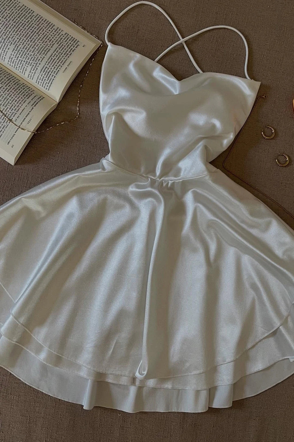A Line/Princess Spaghetti Straps Sleeveless Criss Cross Back Short-Mini Homecoming Dress