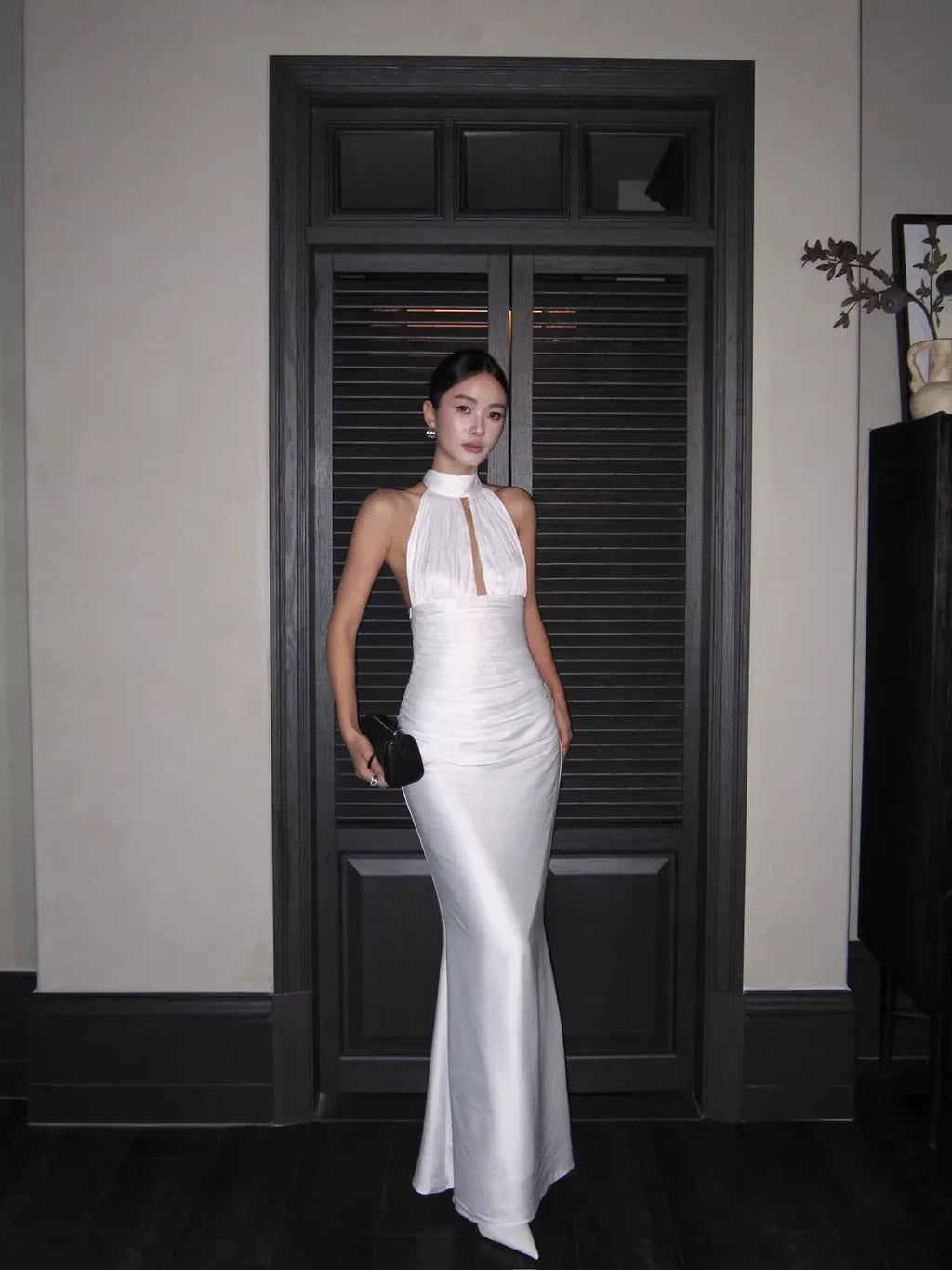 Simple Elegant Mermaid Halter Ruched Backless Satin White Long Prom Dress