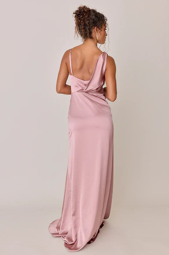 Fitted Cowl Neck Sleeveless Floor-Length Prom Dress