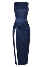 Fitted Jewel Neck Sleeveless Floor-Length Prom Dress