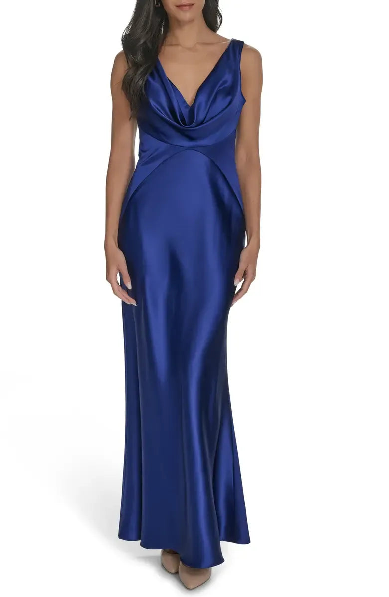 Fitted V Neck Sleeveless Floor-Length Prom Dress