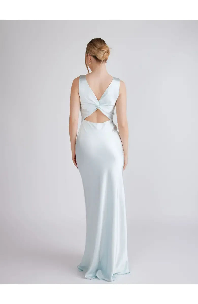 Fitted V Neck Sleeveless Floor-Length Prom Dress