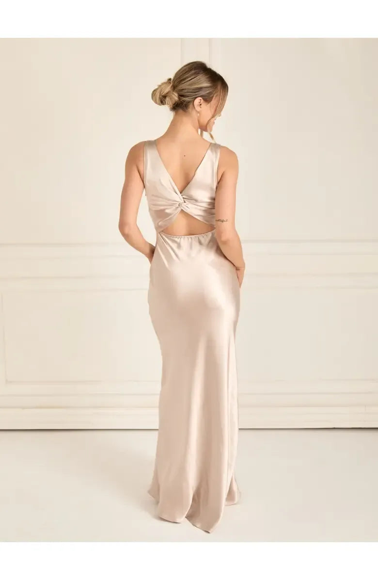 Fitted V Neck Sleeveless Floor-Length Prom Dress