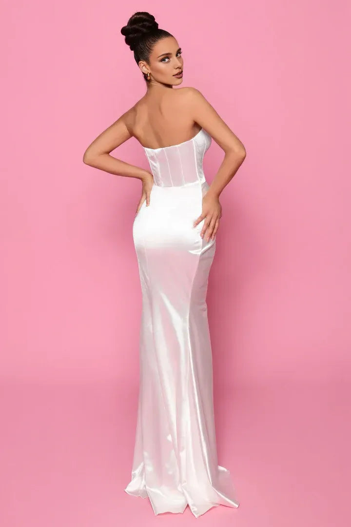Mermaid/Trumpet Strapless Sleeveless Sweep/Brush Train Wedding Dress