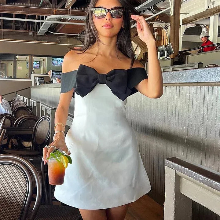 Off Shoulder Sleeveless A-Line Bow knot Short-Mini Homecoming Dress